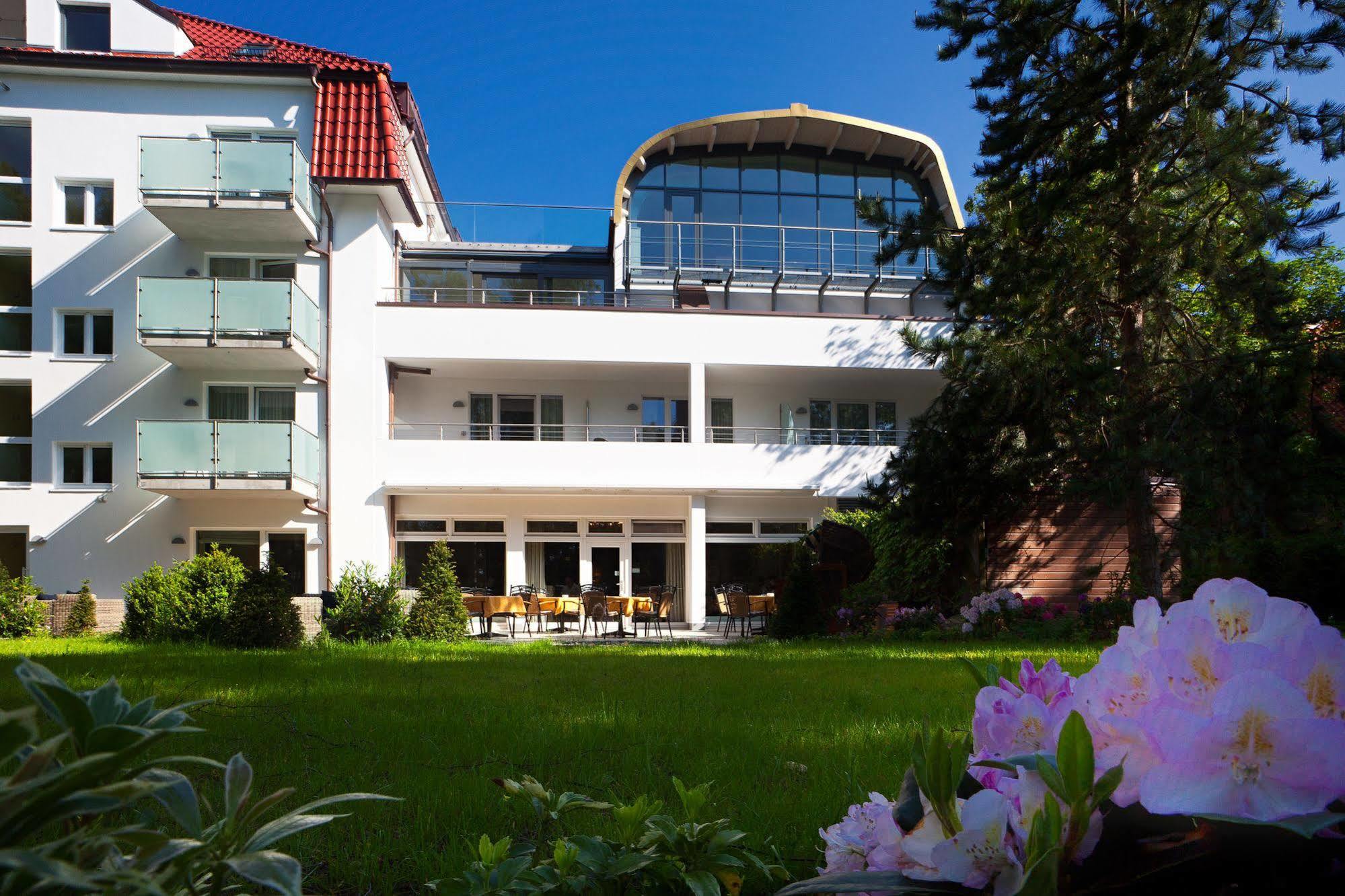 Ringhotel Strandblick Ostseebad Kühlungsborn Екстериор снимка