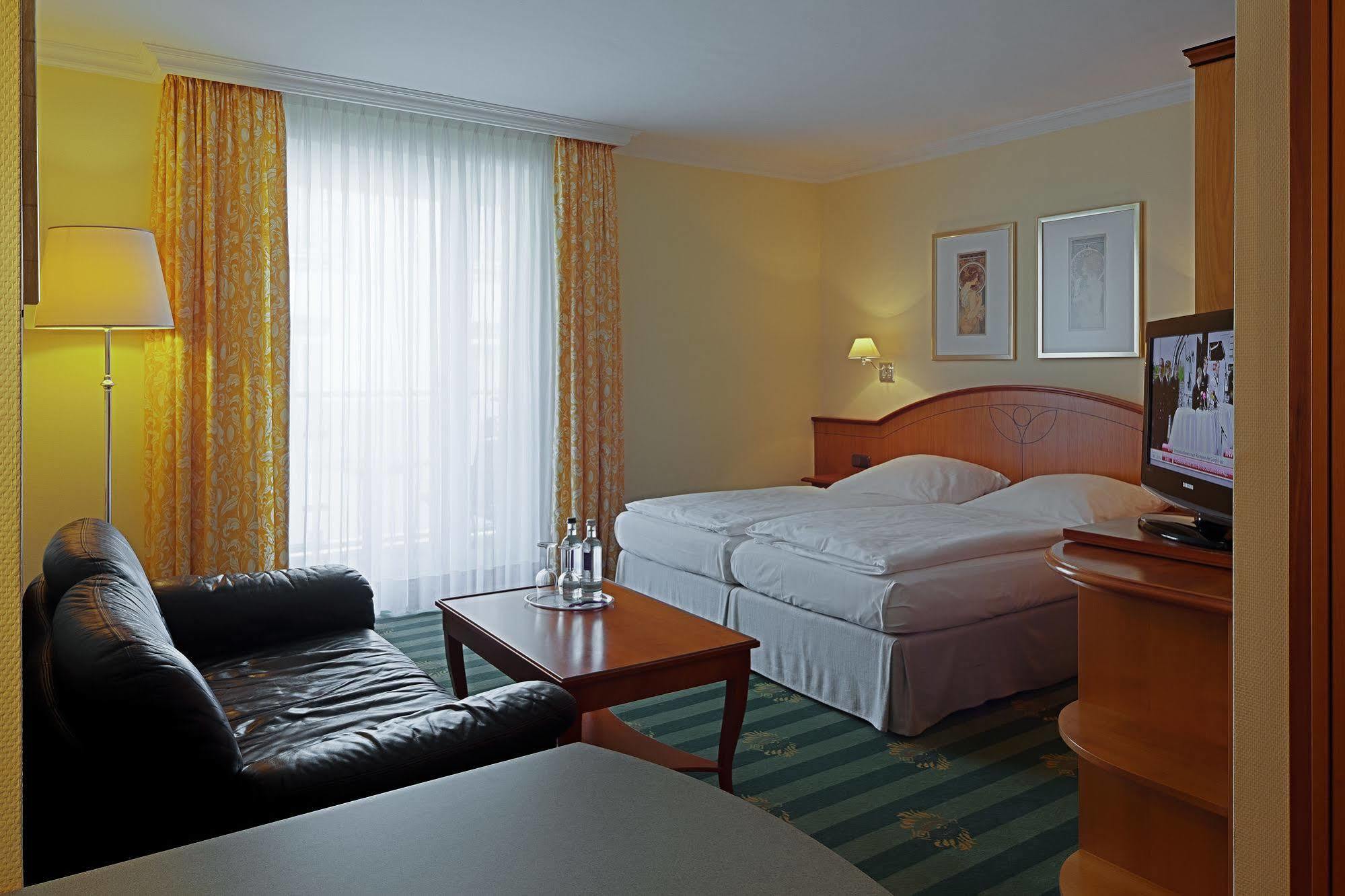 Ringhotel Strandblick Ostseebad Kühlungsborn Екстериор снимка