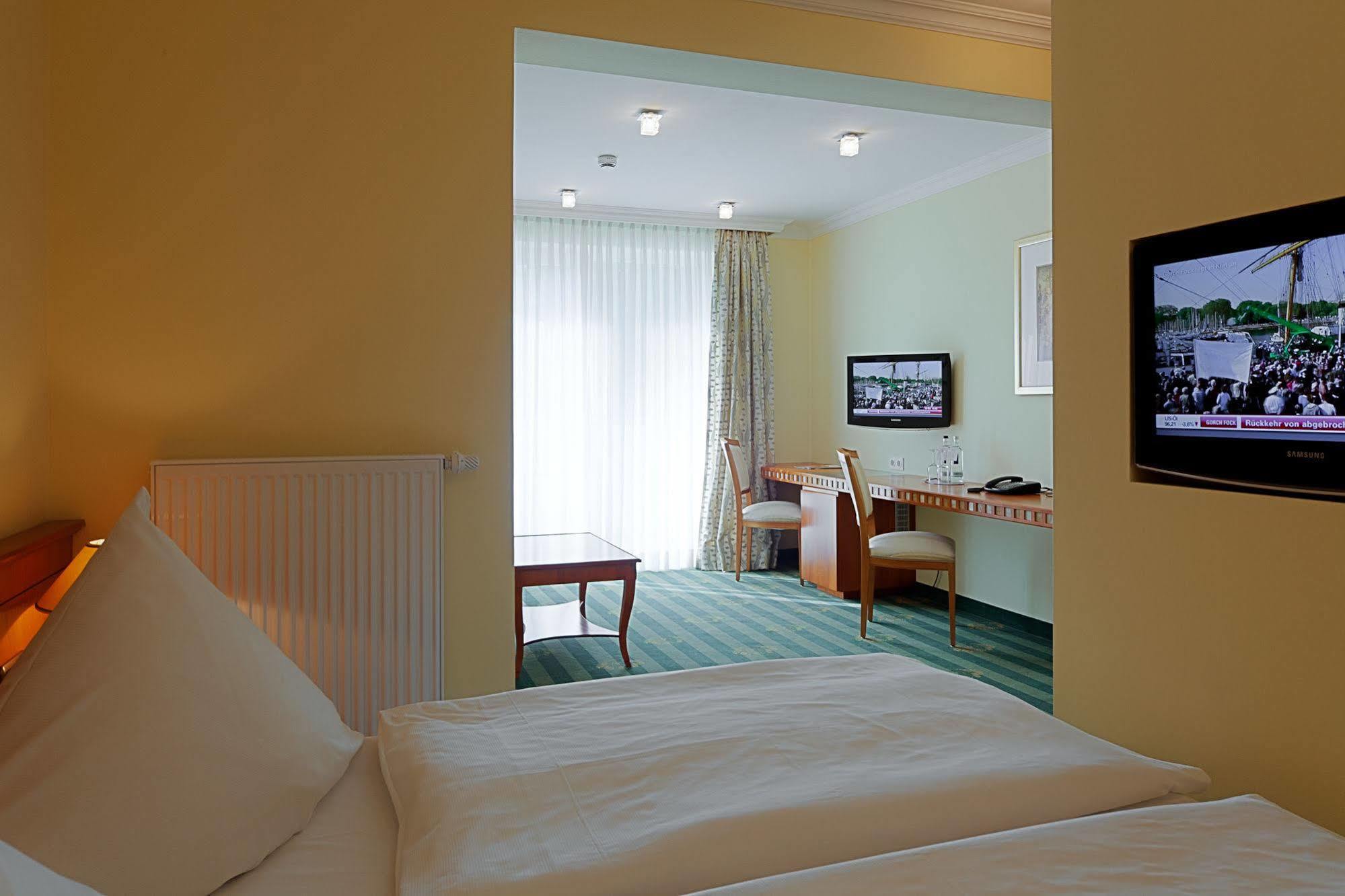 Ringhotel Strandblick Ostseebad Kühlungsborn Екстериор снимка